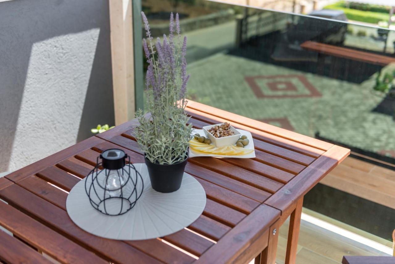 New And Chic Place Near Old Town Of טרוגיר מראה חיצוני תמונה